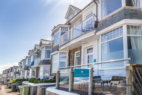 Property building, Patio, Sea view