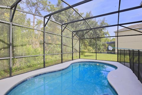 Spectacular Big House, 4 Bedrooms, Private Pool Casa in Kissimmee