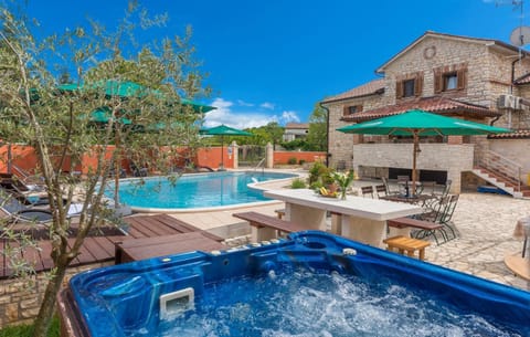 Garden, Swimming pool