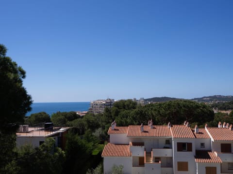 Property building, Day, City view, Sea view