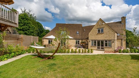 Property building, Garden view