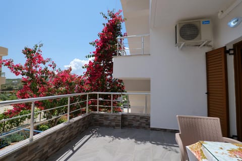 Vila Genci Apartment hotel in Ksamil