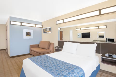 Microtel Inn & Suites by Wyndham Waynesburg Hotel in Pennsylvania
