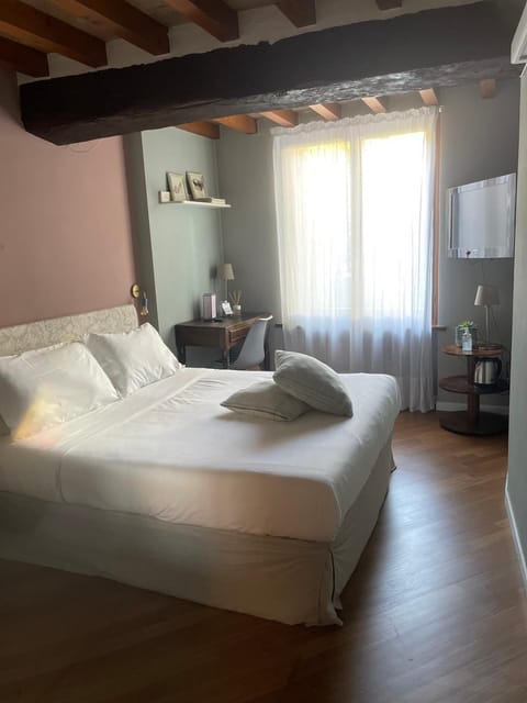 Le Camere di Bsuites Affittacamere Bed and breakfast in Parma
