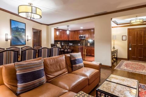 Aspen Ritz-carlton 3 Bedroom Residence With Full Service Resort Amenities And True Ski In, Ski Out Access Condominio in Aspen
