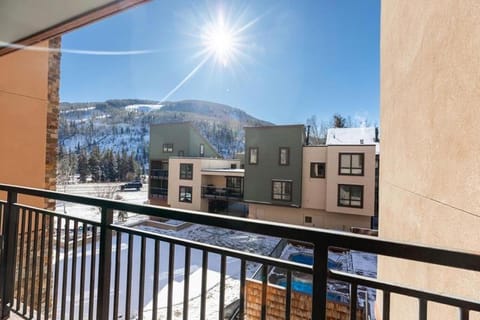 Breakaway West Ski Condo Apartment in Vail
