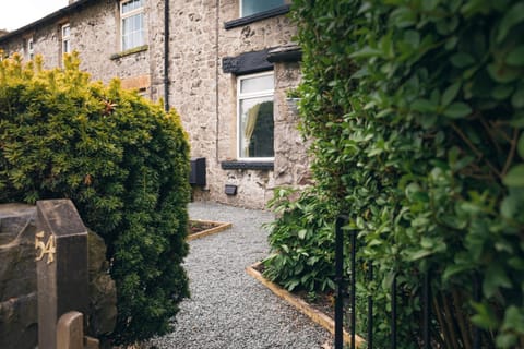 Facade/entrance, Garden, Garden