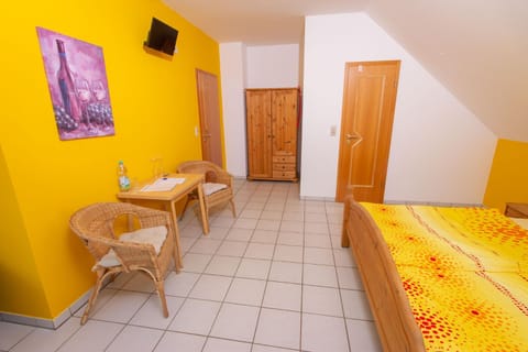 Seating area, Bedroom