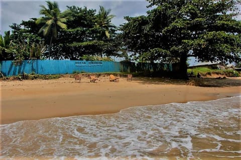 OCEAN-SI MAnsion Bed and Breakfast in Cameroon
