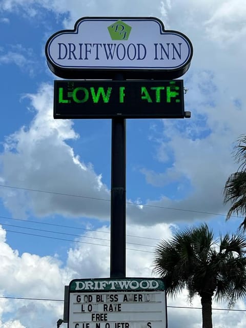 Driftwood Inn - Lake City Motel in Lake City