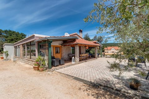 Seaside holiday house Artatore, Losinj - 17102 House in Mali Losinj