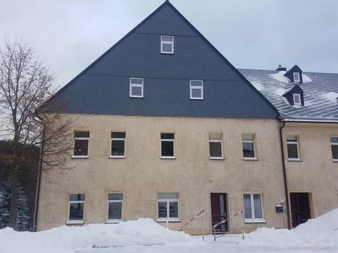 Property building, Winter