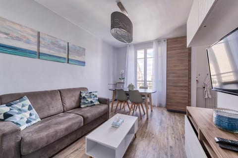 Living room, Lounge or bar