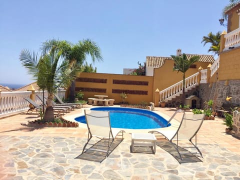 Patio, Day, Pool view, Sea view, Swimming pool, sunbed