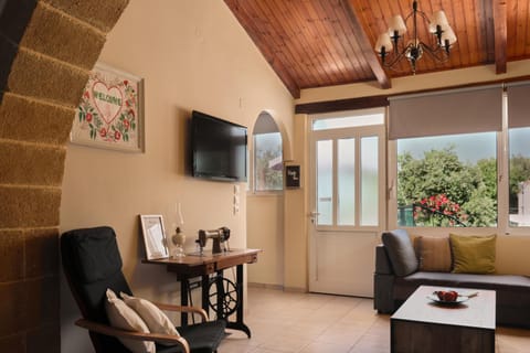 Batilas Garden House Apartment in Crete