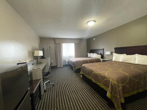 DuPont Suites - Louisville - St. Matthews Hotel in Saint Matthews