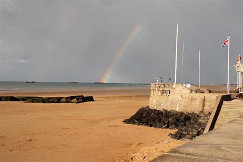 Nearby landmark, Natural landscape, Beach, Beach, Sea view, Sea view