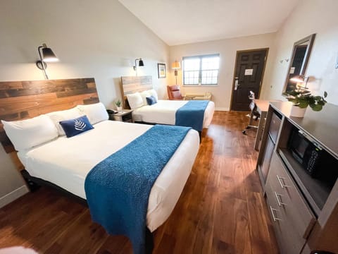 PINEMARK Inn Suites Events Hotel in Ozark Mountains