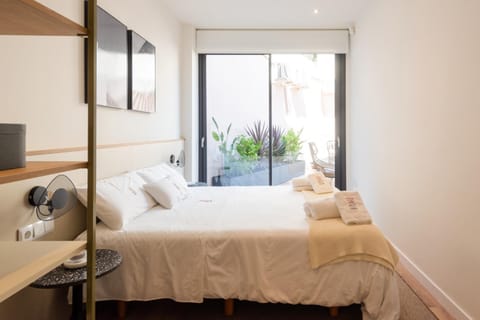 Petit Luxe Tobella Baixos Condominio in Terrassa