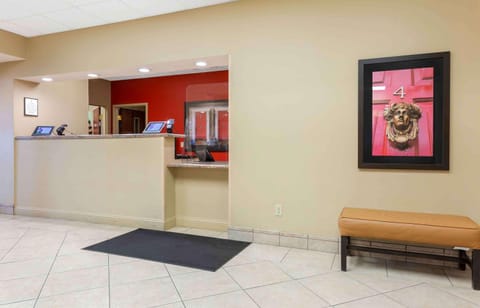 Extended Stay America Suites - Findlay - Tiffin Avenue Hotel in Findlay