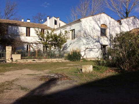 Property building, Facade/entrance, Garden