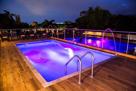 Off site, Night, Natural landscape, Balcony/Terrace, On site, City view, Pool view, Area and facilities, Swimming pool, Swimming pool, Sunrise, Sunset