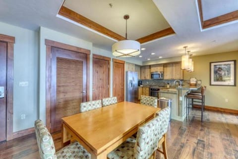 Luxury 2 Bedroom Ski In, Ski Out One Ski Hill Residence Located At The Base Of Peak 8 With Outdoor Plaza Condo in Breckenridge