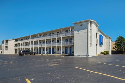 Motel 6-Blue Springs, MO Hôtel in Blue Springs