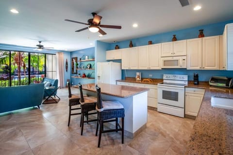 Nicely Decorated Ground-Floor Unit in Front of Pool at Pacifico in Coco House in Coco