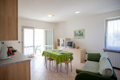 RESIDENCE VILLA ARANCI Appartamento in Limone Sul Garda