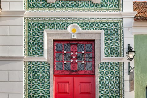 Facade/entrance, Street view