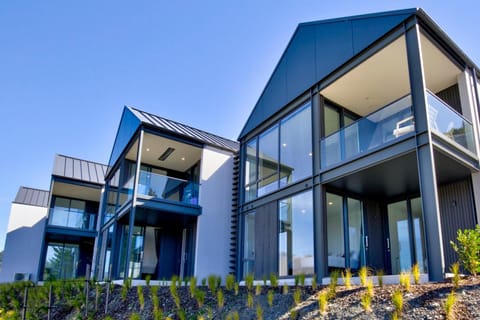 Remarkable Views House in Queenstown