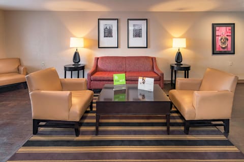 Extended Stay America Suites - Oklahoma City - Northwest Hotel in Warr Acres