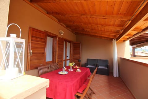 Balcony/Terrace, Living room, Seating area, Dining area