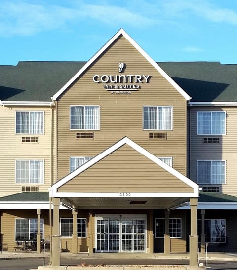 Country Inn & Suites by Radisson, Watertown, SD Hotel in Watertown
