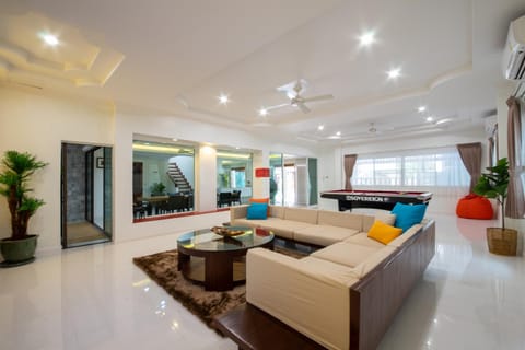 Rudi House Chalet in Patong