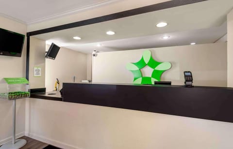 Extended Stay America Select Suites - Charlotte - Tyvola Rd - Executive Park Hotel in Charlotte