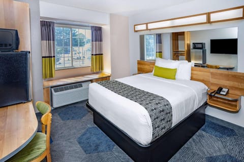 Microtel Inn & Suites by Wyndham Johnstown Hotel in Hudson Valley