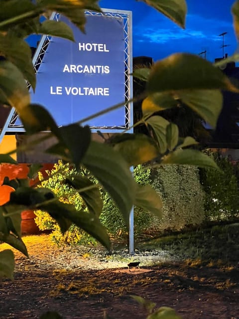 Hotel Arcantis Le Voltaire Hotel in Rennes