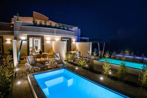 Property building, Patio, Swimming pool