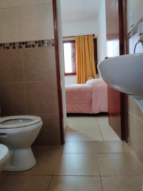 Habitación con baño privado hasta 4 personas Vacation rental in Parana