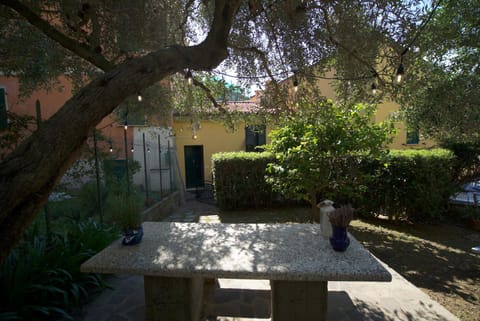 Borgo Antico - Casa del commodoro Maison in Tellaro