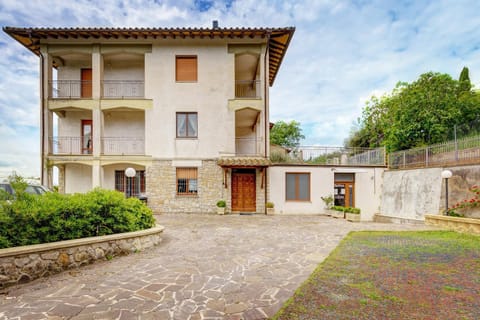Property building, Facade/entrance, Garden