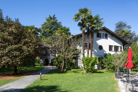 Property building, Spring, Day, Garden, View (from property/room), Garden view