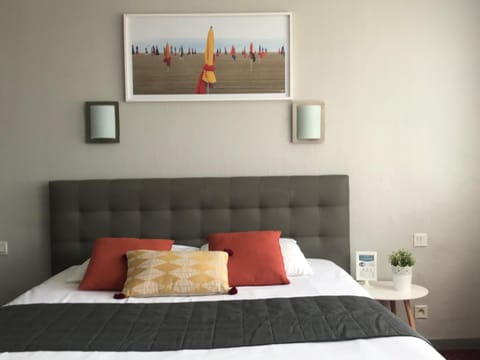 Le Canada Hotel in Normandy