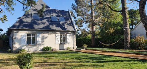 Belle maison accès plage à pied à la Garde St Cast House in Brittany