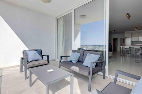 Modern 2 Bed Puerto Banus Apartment K2 Appartement in Marbella