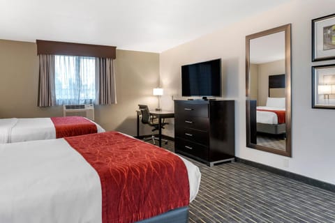 Comfort Inn & Suites Tigard near Washington Square Hôtel in Tigard