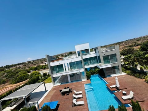 Property building, View (from property/room), Balcony/Terrace, sunbed