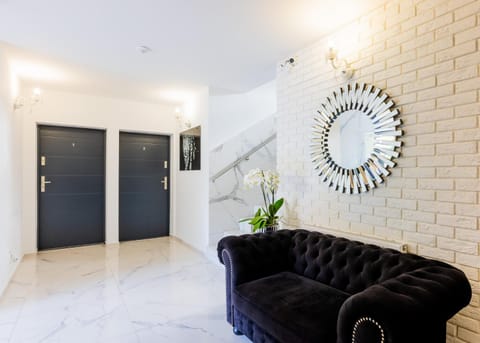 Property building, Seating area